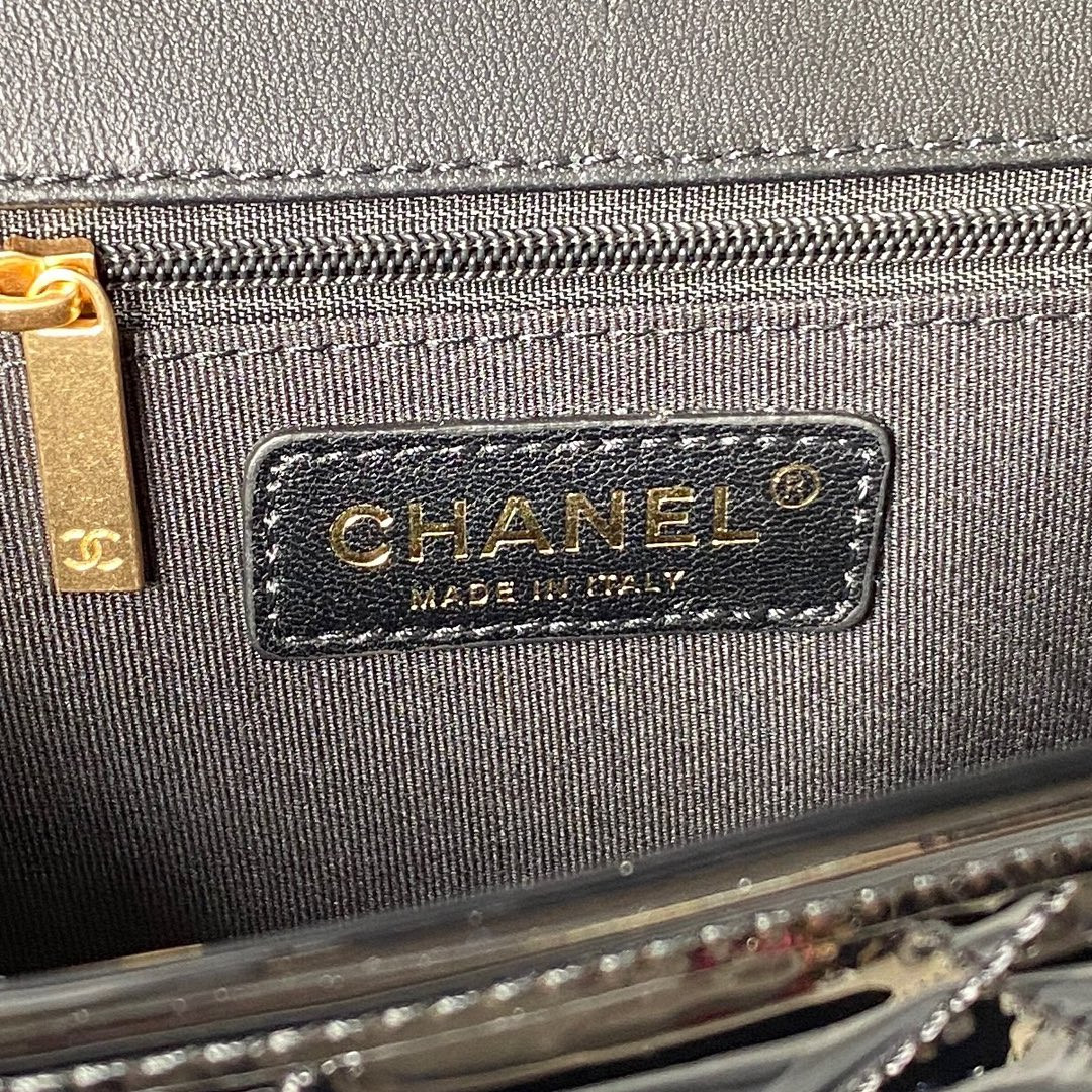 Ch**el 22K 31.5x31x9cm
