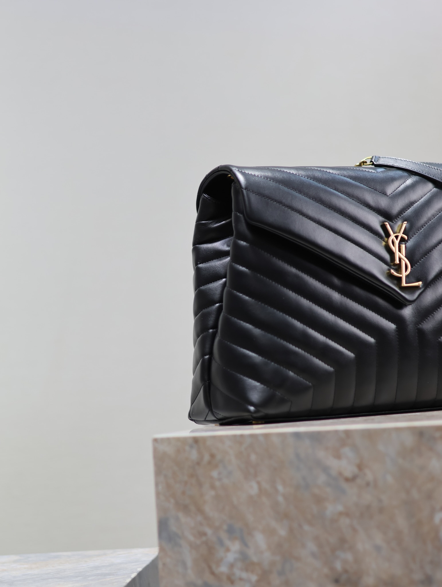 Y51 LouLou 36×27×14cm