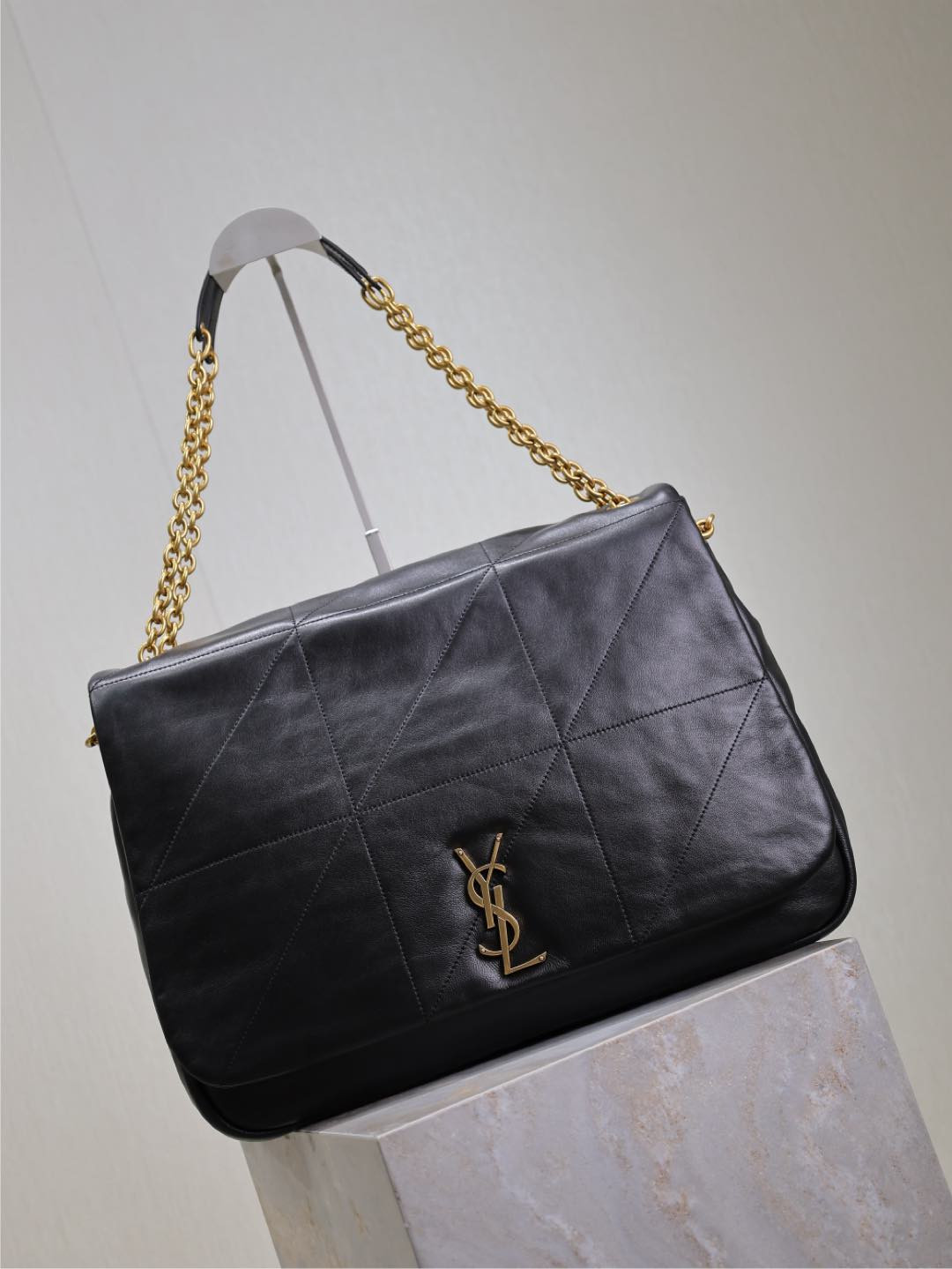 Y51 large jamie 4.3 in lambskin 43x29x9cm