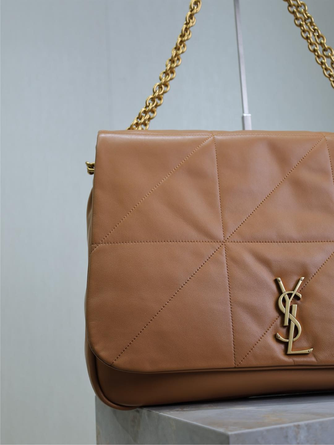 Y51 large jamie 4.3 in lambskin 43x29x9cm