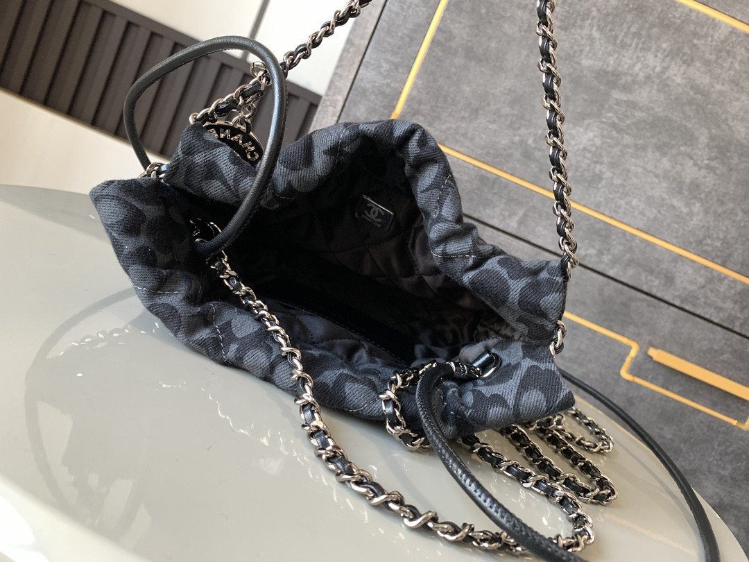 Ch**el 22 MINI HANDBAG 20x19X6cm