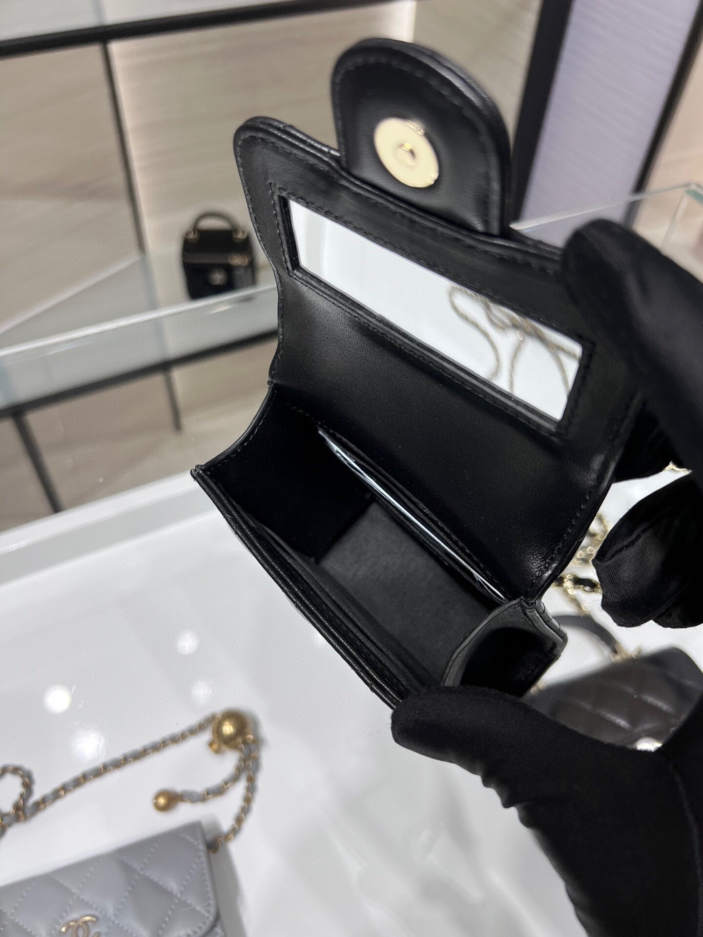 Ch**el Clutch shoulder flap bag AP2682 11x11x4cm