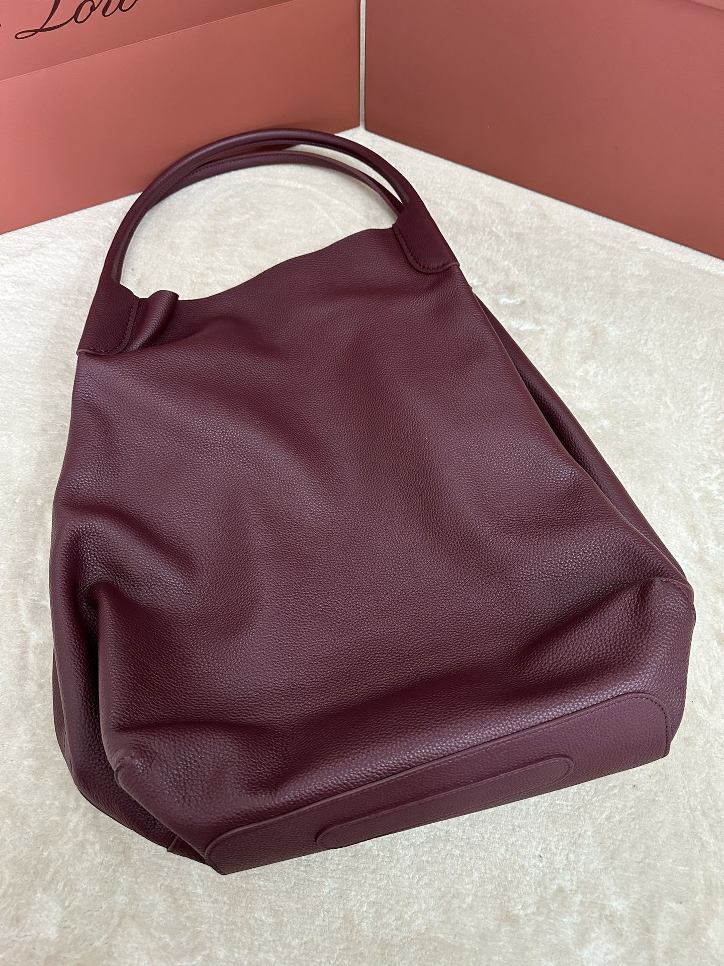 L0r0 P1ana Bale Hobo 40x32x27cm Handle length 22cm Without Box