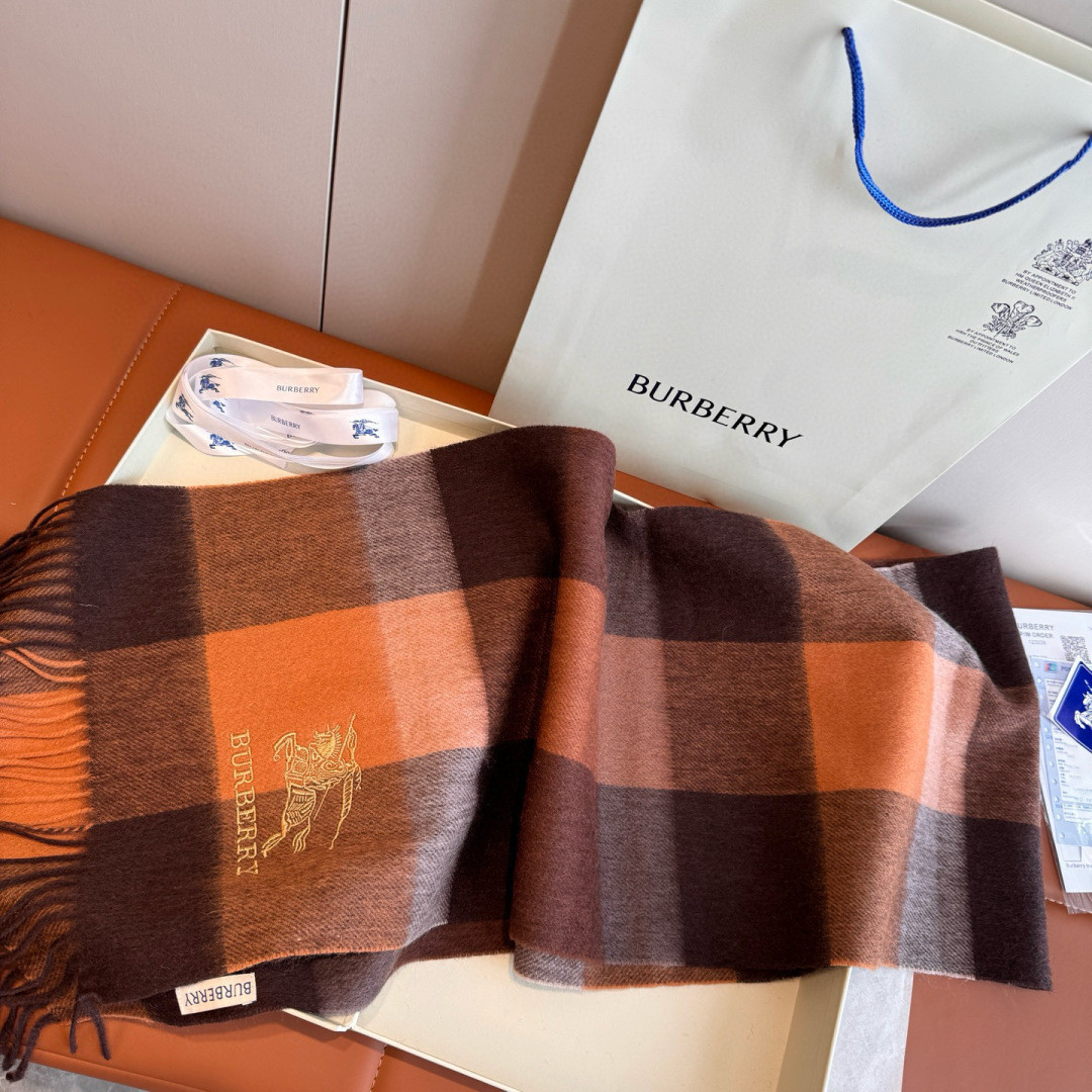 Bv*b*rry scarf 32x180cm 100% cashmere