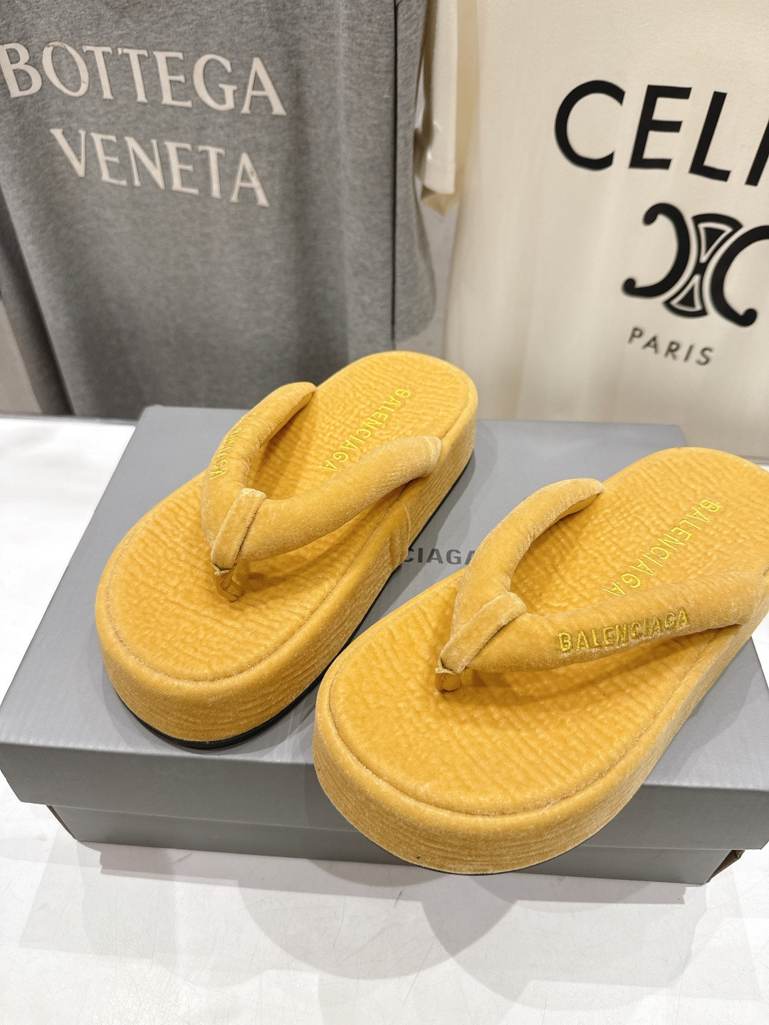 UA Ba1en*iaga Jet Lag Thong Slides